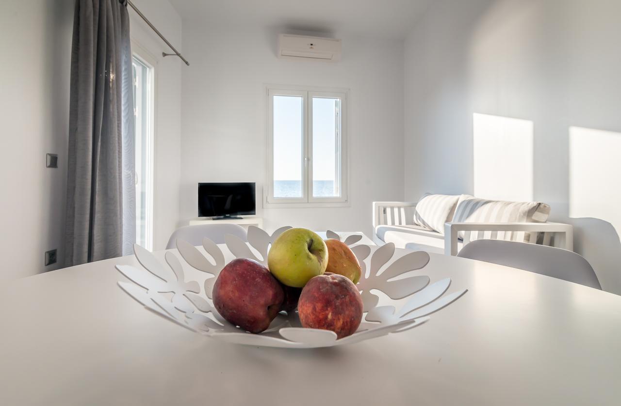 Milos Waves Luxury Apartments Pollonia Exterior photo