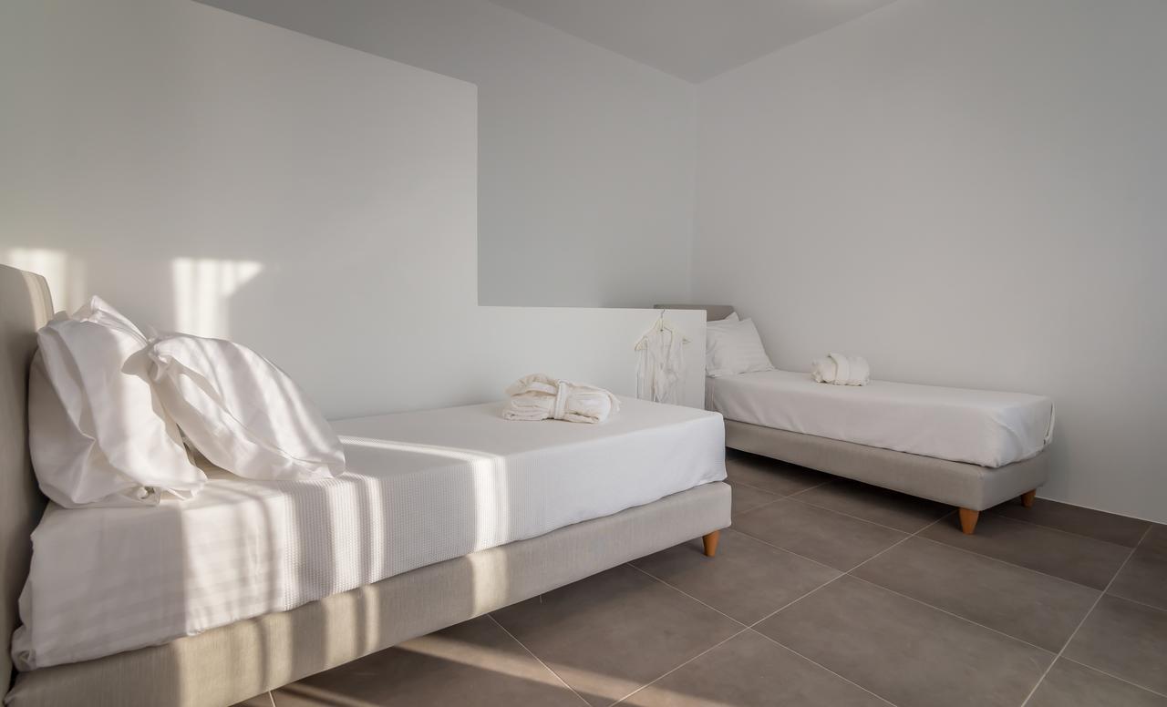 Milos Waves Luxury Apartments Pollonia Exterior photo